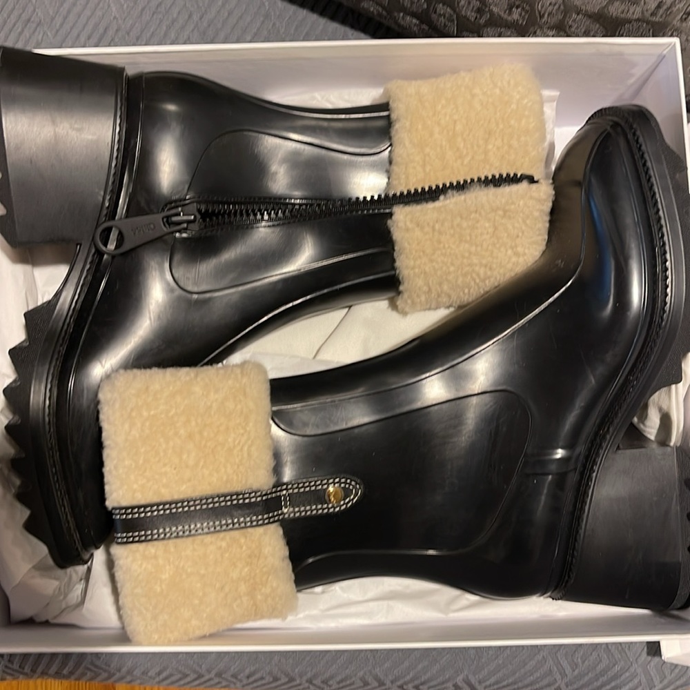 CHLOE BLACK BETTY BOOTS WORN 3X GREAT CONDITION SIZE 41W #chloeboots #bettyboots